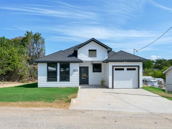 3631 Raintree Trail , Granbury, TX 76048