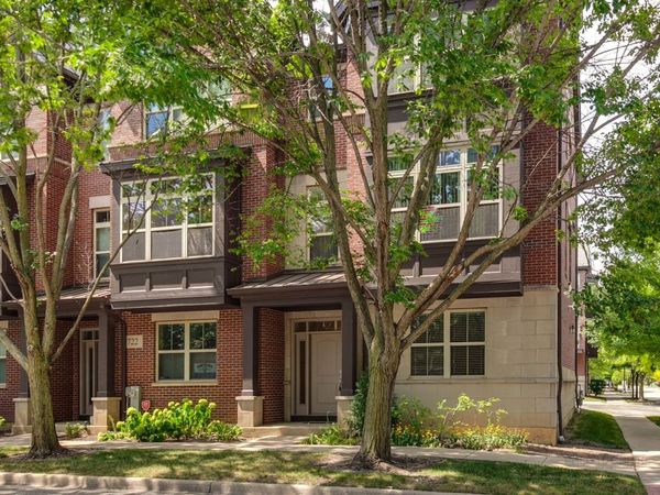 726 Summit Lane , Vernon Hills, IL 60061