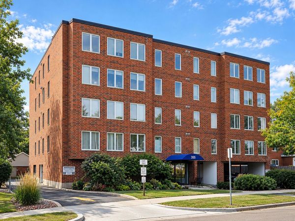 355 W Miner Street , Unit 1A, Arlington Heights, IL 60005