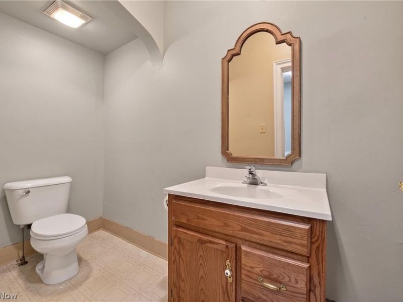 185 Main Street, Wadsworth, OH 44281 Photo 18