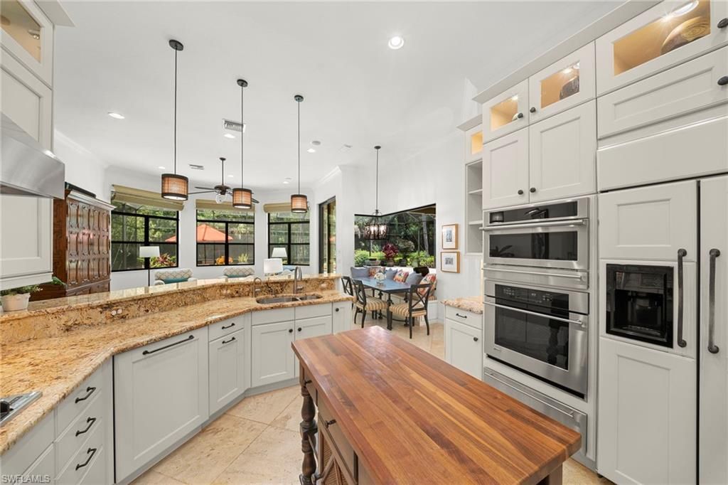 6477 Costa Cir , Naples, FL 34113 Photo
