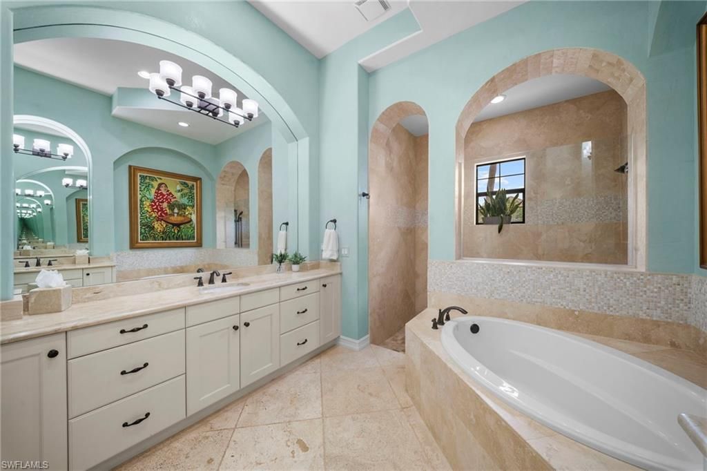 6477 Costa Cir , Naples, FL 34113 Photo