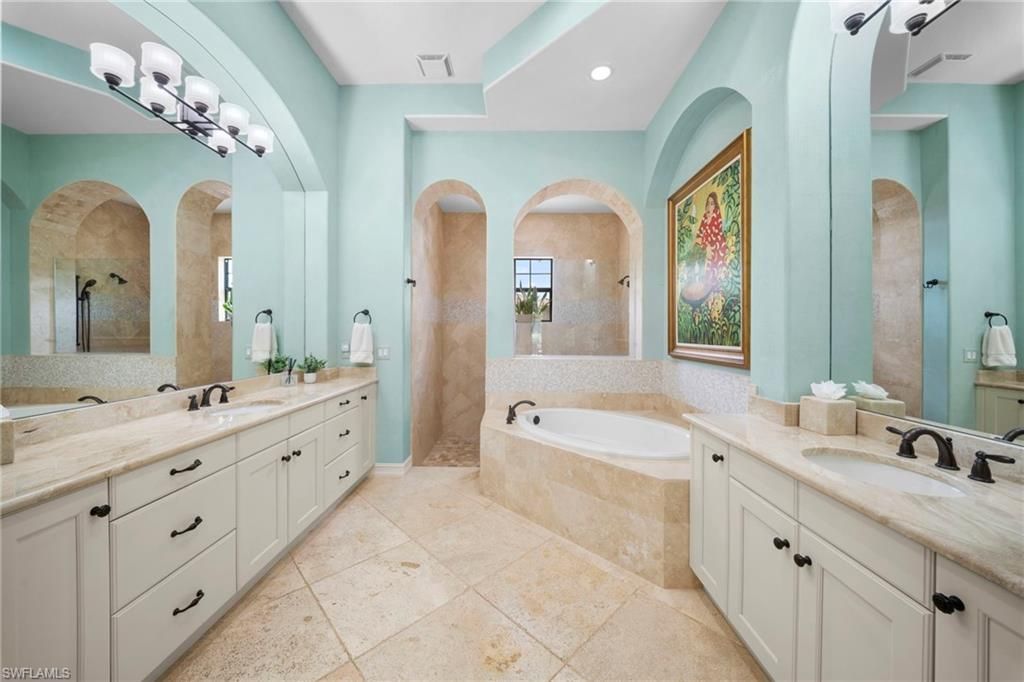 6477 Costa Cir , Naples, FL 34113 Photo