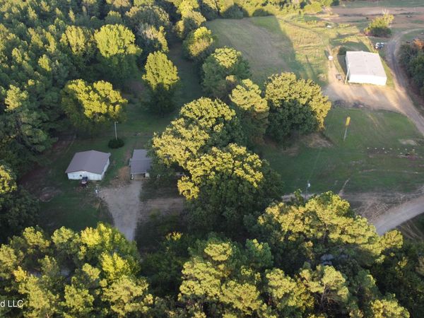 763 Mcauley Road, Holly Springs, MS 38635