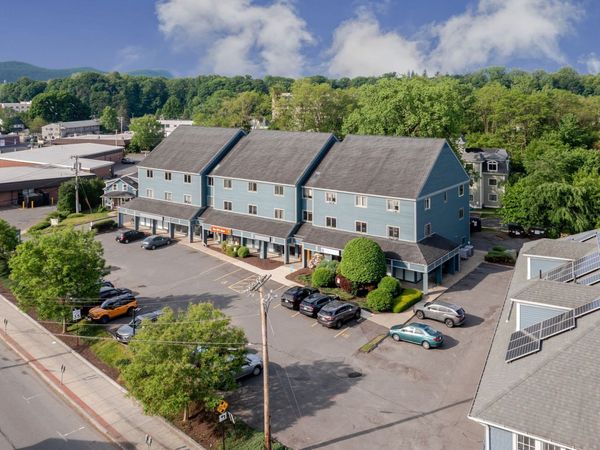 351 Pleasant St, Unit 9, Northampton, MA 01060