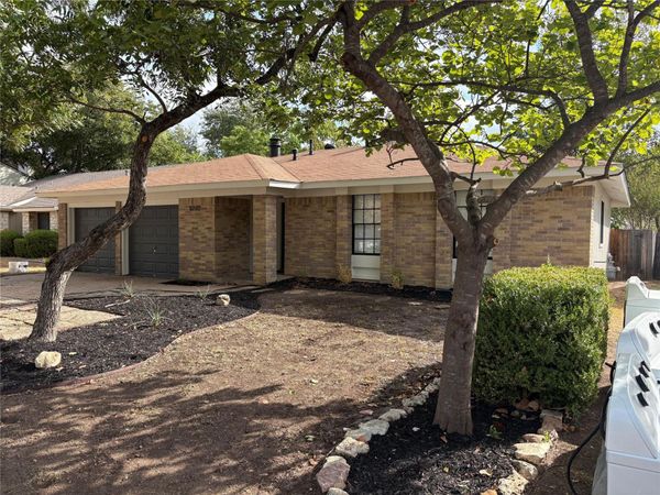 10510 School House LN, Austin, TX 78750
