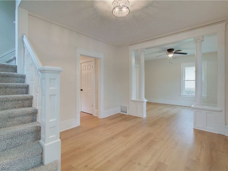 495 W Broadway Street, Alliance, OH 44601 Photo 9