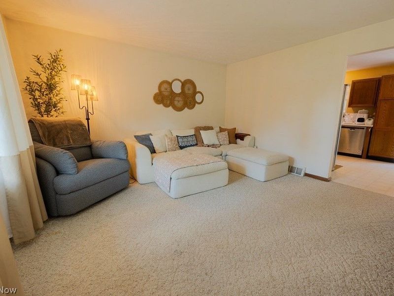 38615 Bell Road, Willoughby, OH 44094 Photo 5