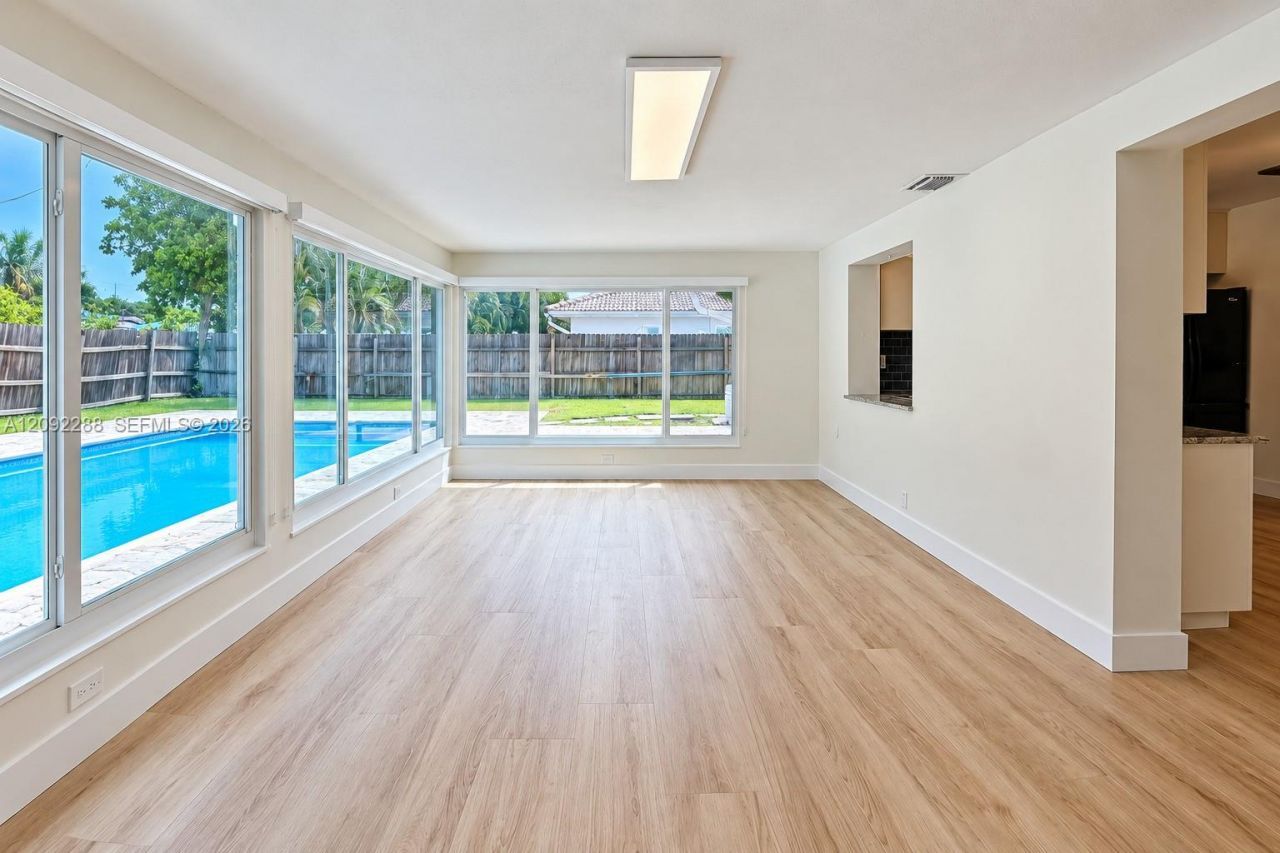 3700 NW 2nd Ct, Boca Raton, FL 33431 Photo