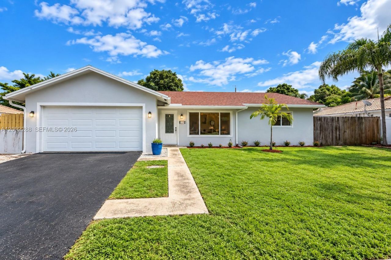 3700 NW 2nd Ct, Boca Raton, FL 33431 Photo