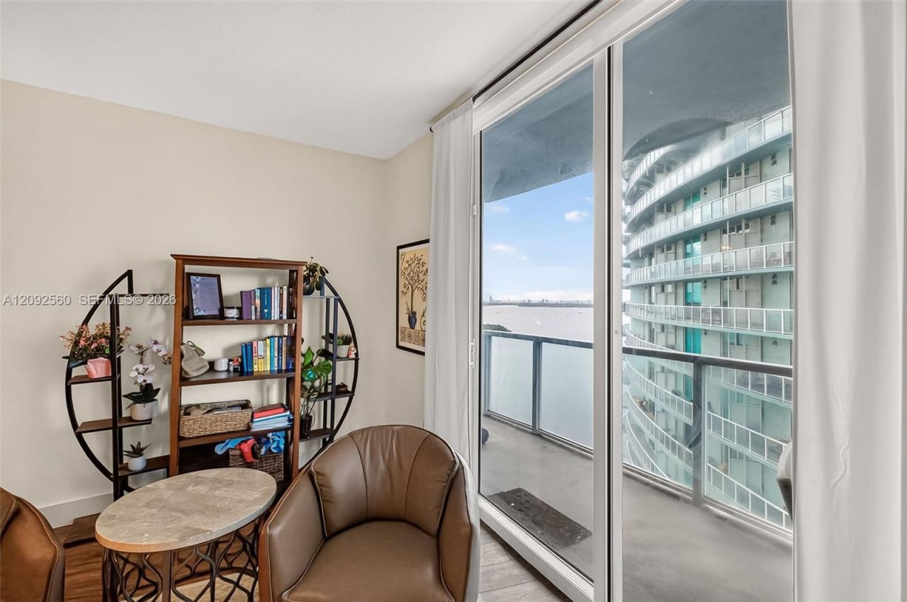 1900 N Bayshore Dr, Unit 2717, Miami, FL 33132 Photo