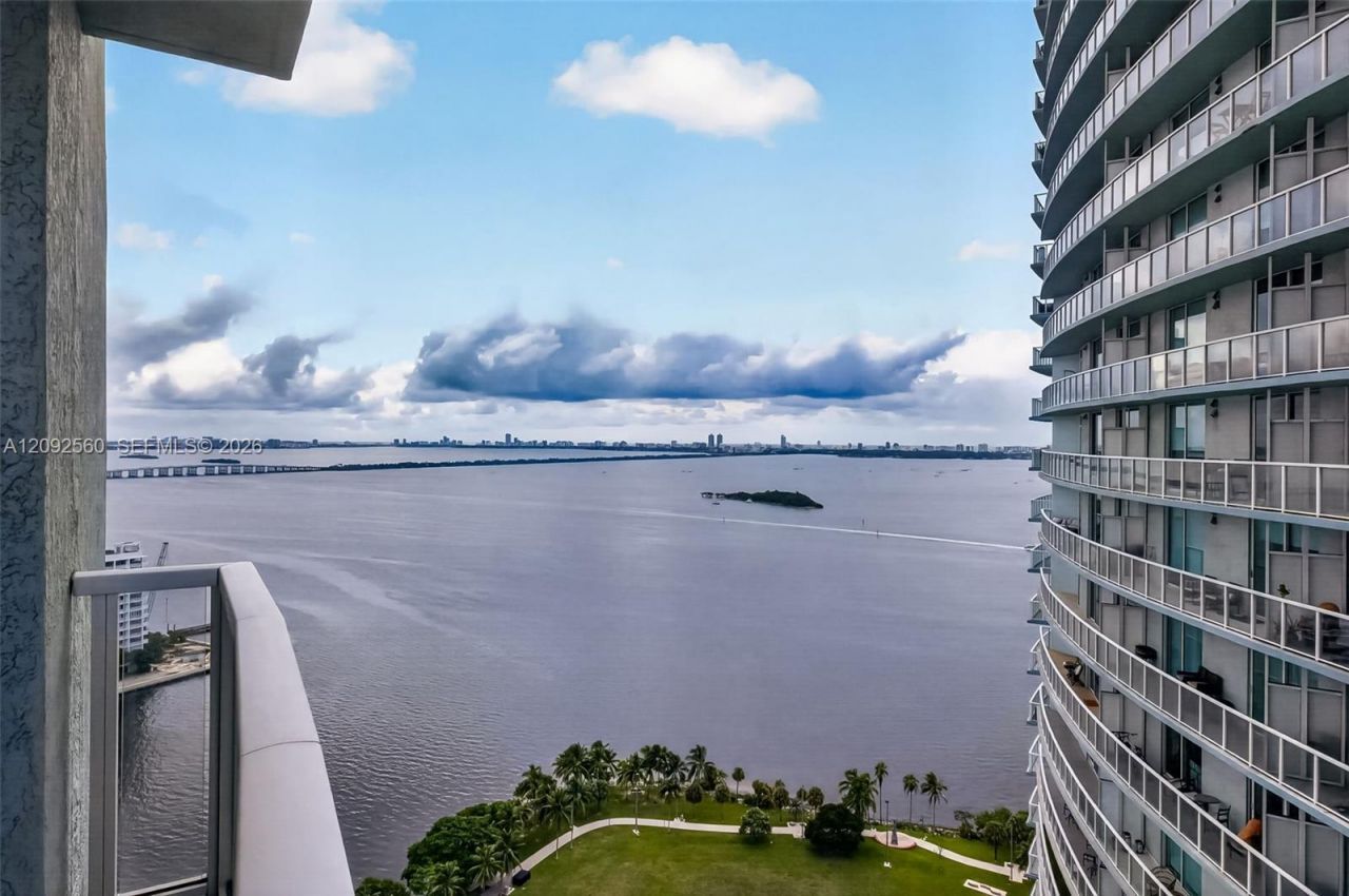 1900 N Bayshore Dr, Unit 2717, Miami, FL 33132 Photo