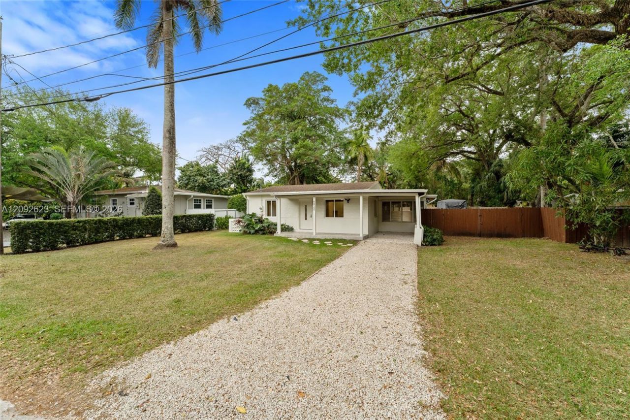 6820 SW 77th Ter , South Miami, FL 33143 Photo