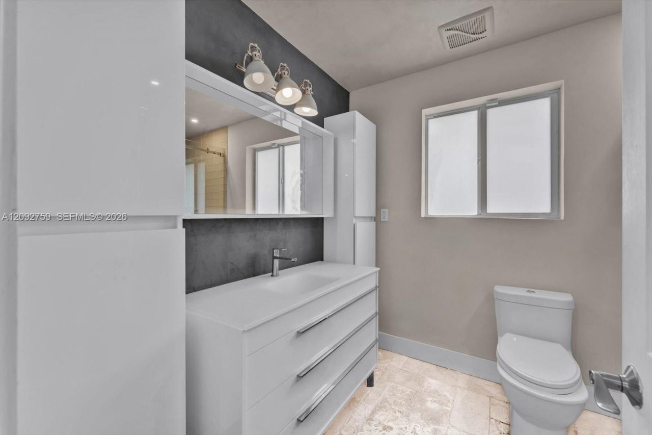 11464 SW 100th Ter, Miami, FL 33176 Photo