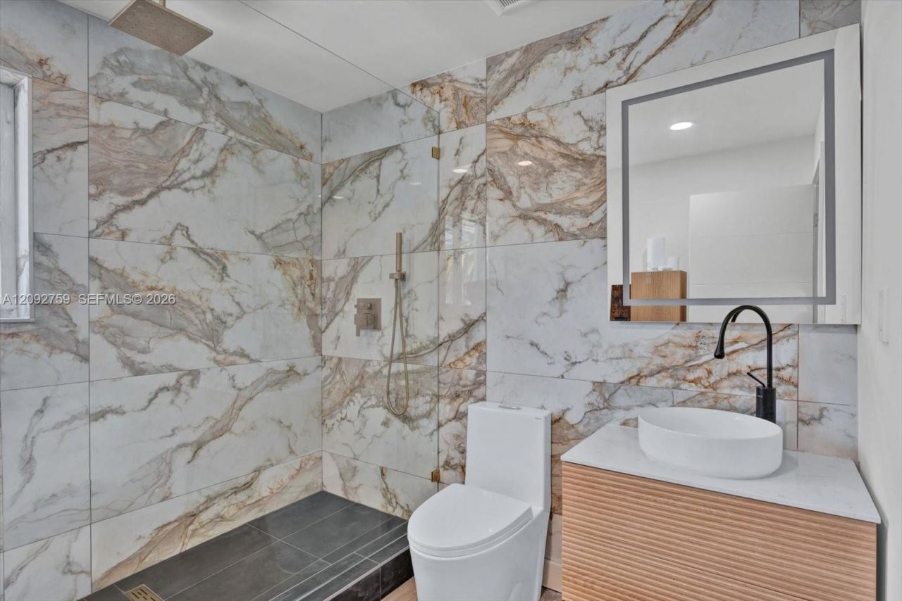 11464 SW 100th Ter, Miami, FL 33176 Photo