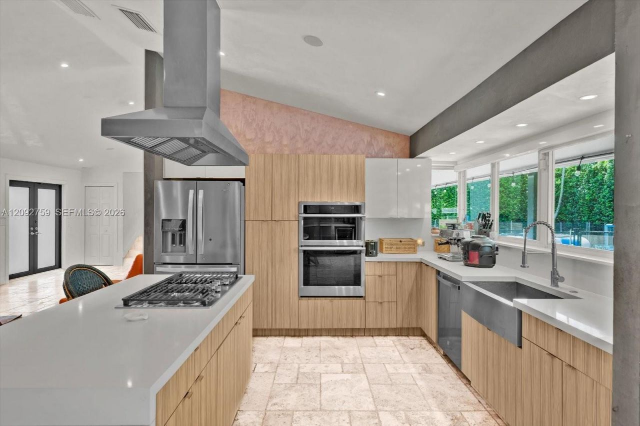 11464 SW 100th Ter, Miami, FL 33176 Photo