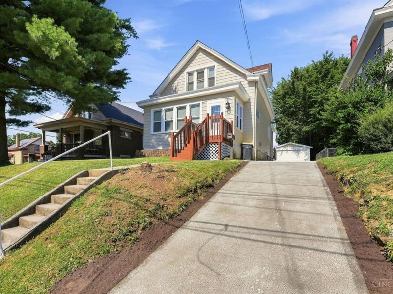 3705 Frances Avenue, Cheviot, OH 45211 Photo 2