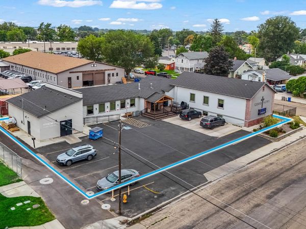 1203 7th St, Nampa, ID 83687