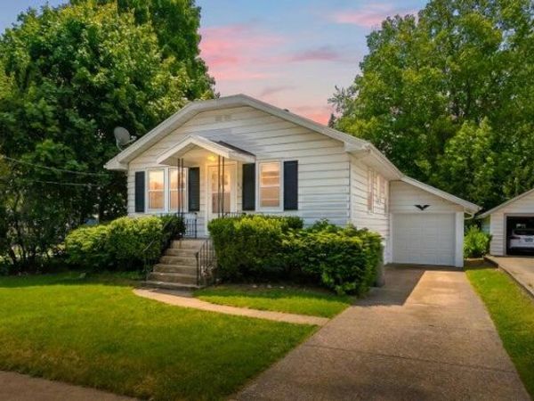 314 Wallace Avenue, St. Joseph, MI 49085