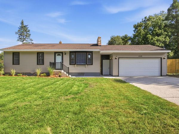 4340 S Quarterline Road, Muskegon, MI 49444