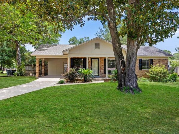 101 NE Oregon Drive, Unit NE, Fort Walton Beach, FL 32548