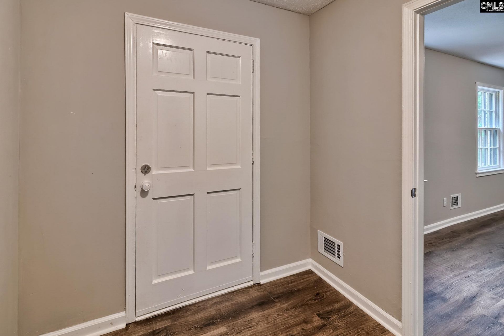 417 White Falls Drive Photo 9