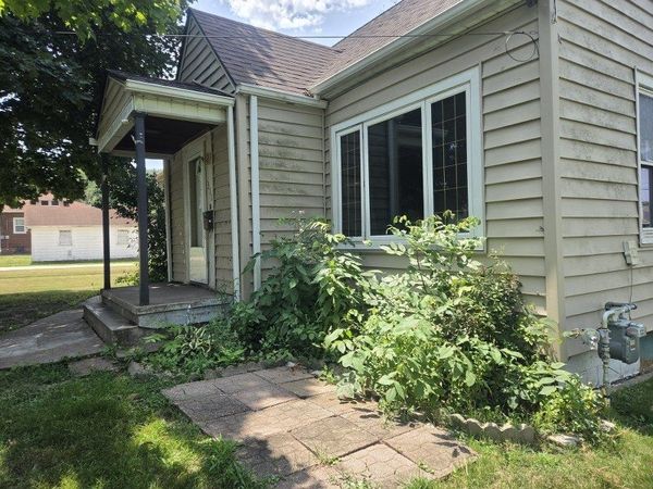 311 54th Street , Moline, IL 61265
