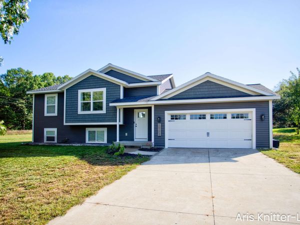 2183 Walking Horse Lane, Allegan, MI 49010