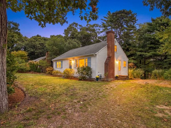 172 Telegraph Rd, Dennis, MA 02639
