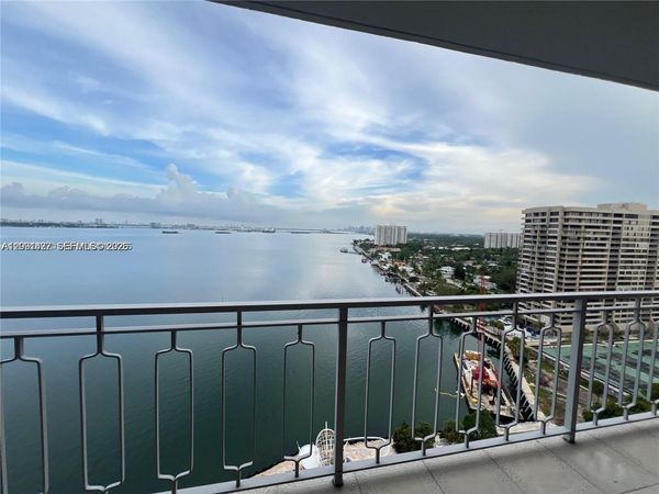 11111 Biscayne Blvd , Unit 20E, Miami, FL 33181