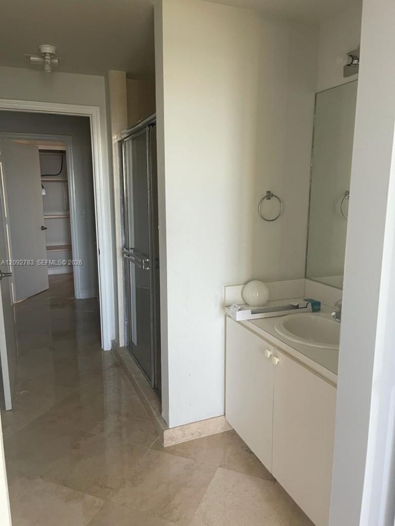6670 NW 114th Ave, Unit 627, Doral, FL 33178 Photo