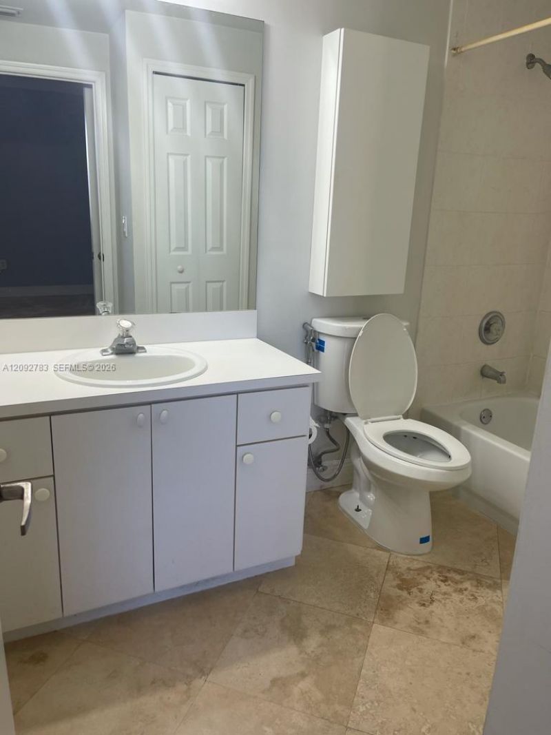 6670 NW 114th Ave, Unit 627, Doral, FL 33178 Photo