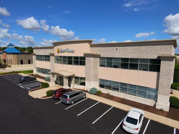 10521 W Layton Ave, Greenfield, WI 53228