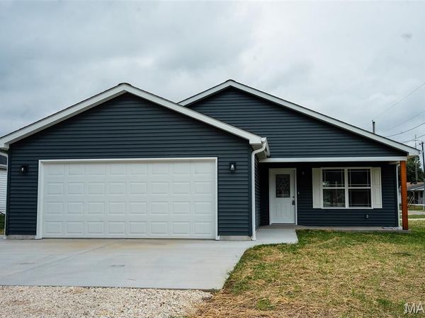 1215 Kincaid Street, Bowling Green, MO 63334