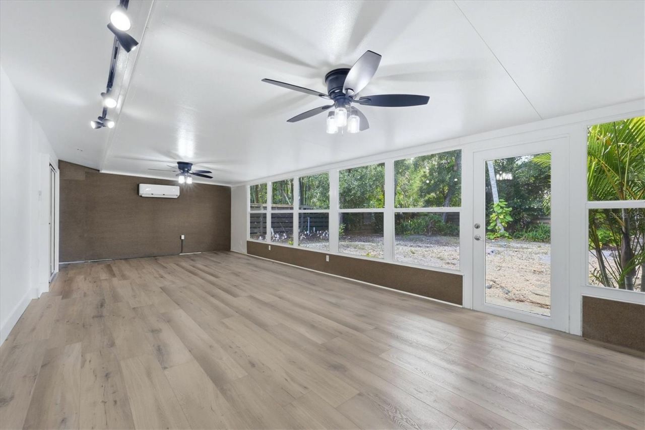 2000 Craft Lane, Sarasota, FL 34239 Photo