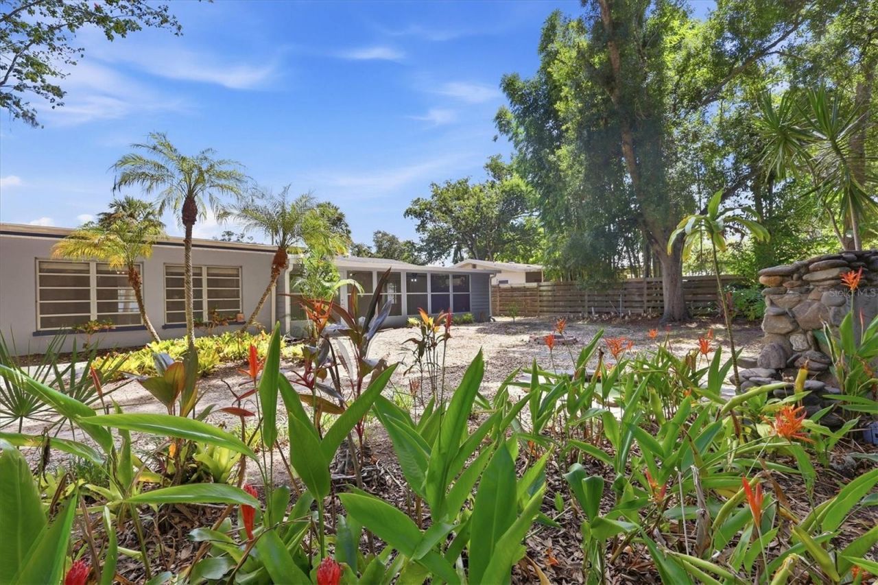 2000 Craft Lane, Sarasota, FL 34239 Photo