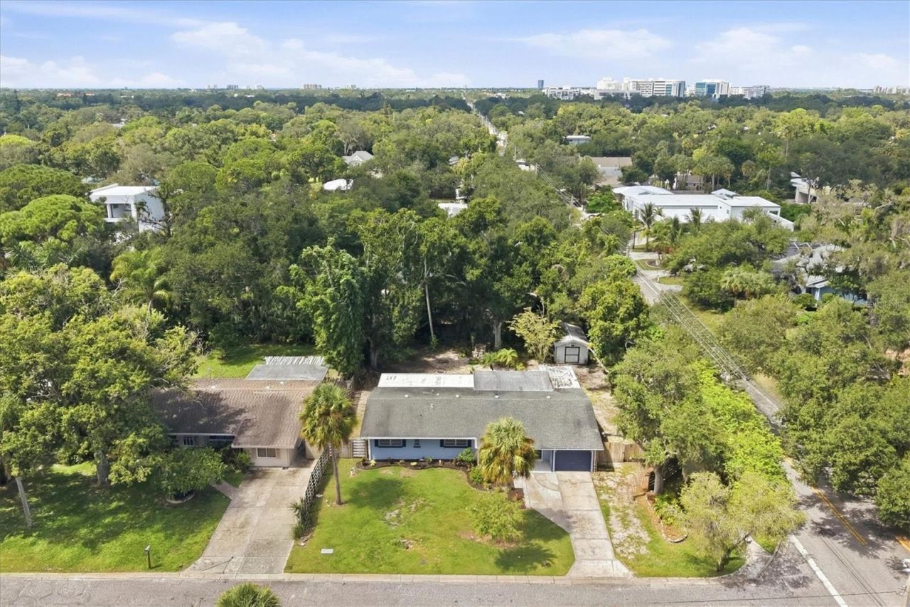 2000 Craft Lane, Sarasota, FL 34239 Photo