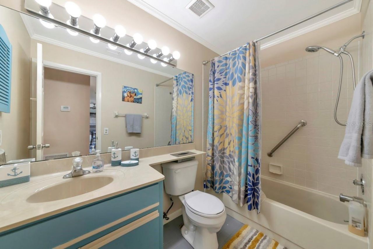 7517 34th Avenue W, Unit 6, Bradenton, FL 34209 Photo