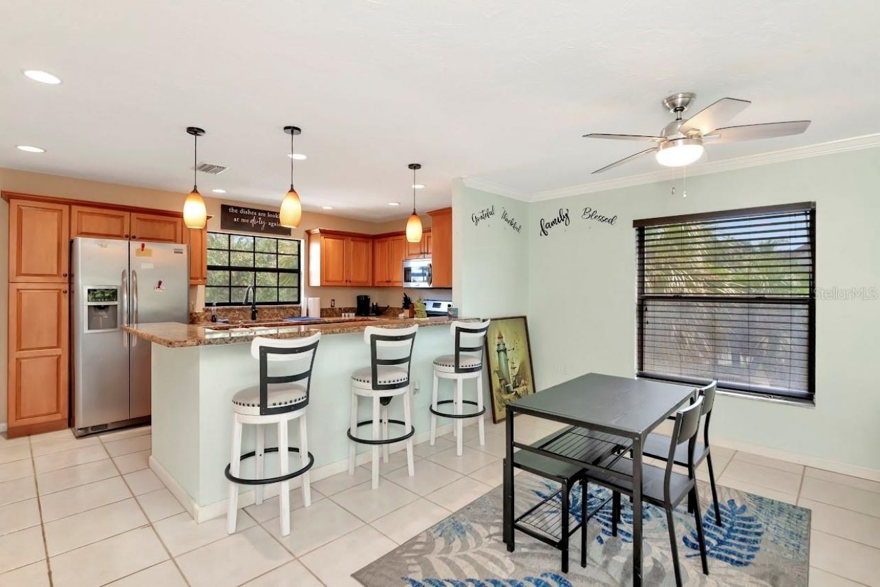 7517 34th Avenue W, Unit 6, Bradenton, FL 34209 Photo