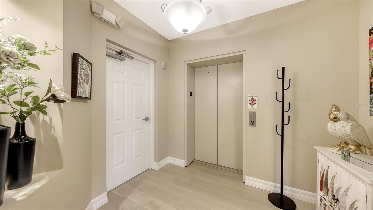 3621 N Point Road, Unit 403, Osprey, FL 34229 Photo