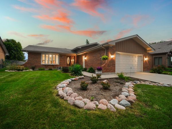 1105 N Itasca Road , Addison, IL 60101