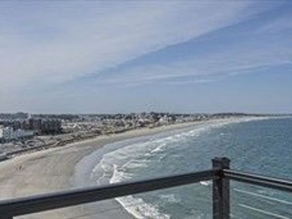 62 Oceanside Drive, Unit 62, Hull, MA 02045