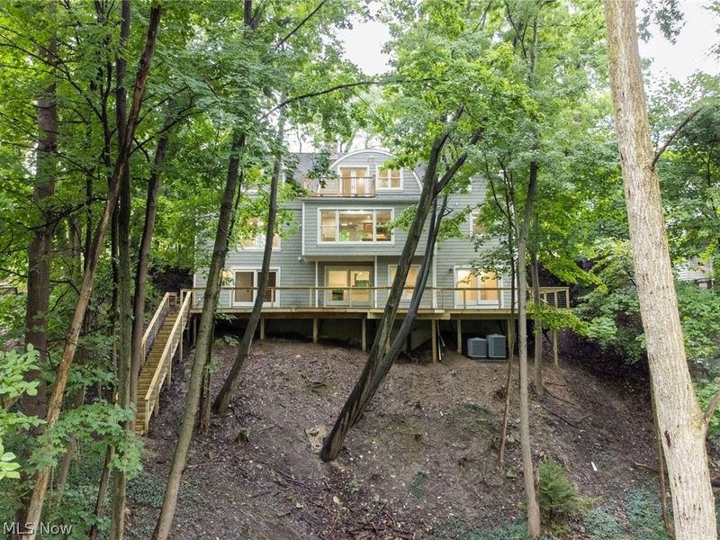1921 Wynwood Drive, Rocky River, OH 44116 Photo 3