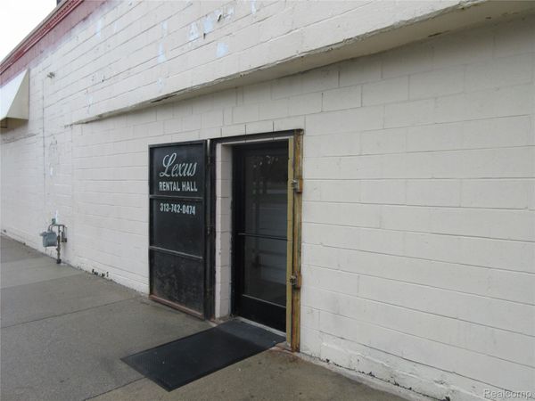 16094 E 8 Mile Road , Detroit, Mi 48205