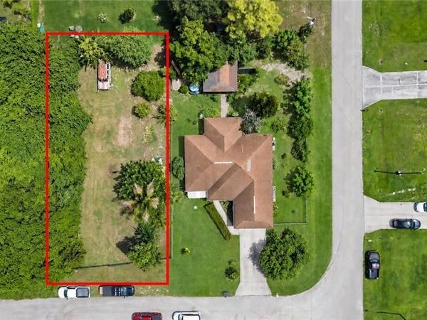 53 Loraine AVE S, LEHIGH ACRES, FL 33976