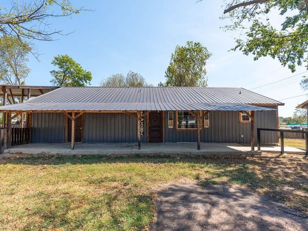 110 SW 8th Street, Muldrow, OK 74948