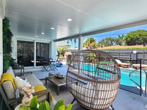 3602 NE 18th Ave , Oakland Park, FL 33334