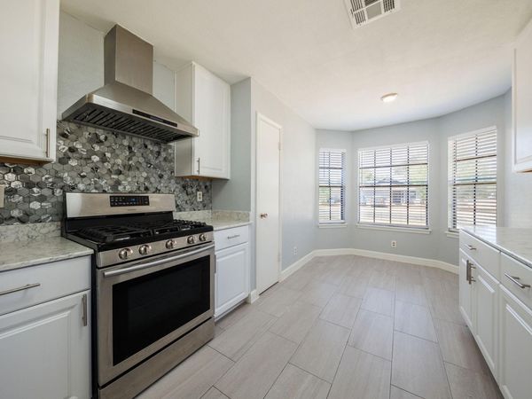 808 Primrose LN, Cedar Park, TX 78613