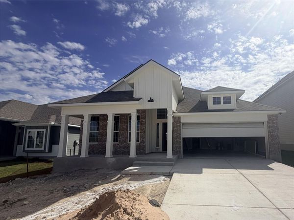 300 Boatright BLVD, Jarrell, TX 76537