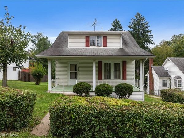 210 Maple Avenue, St Clairsville, OH 43950